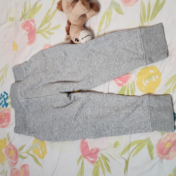 Baby Gap 2T Bottoms - Picture 4 of 7